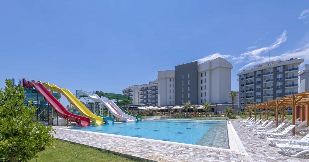 JURA HOTELS LARA