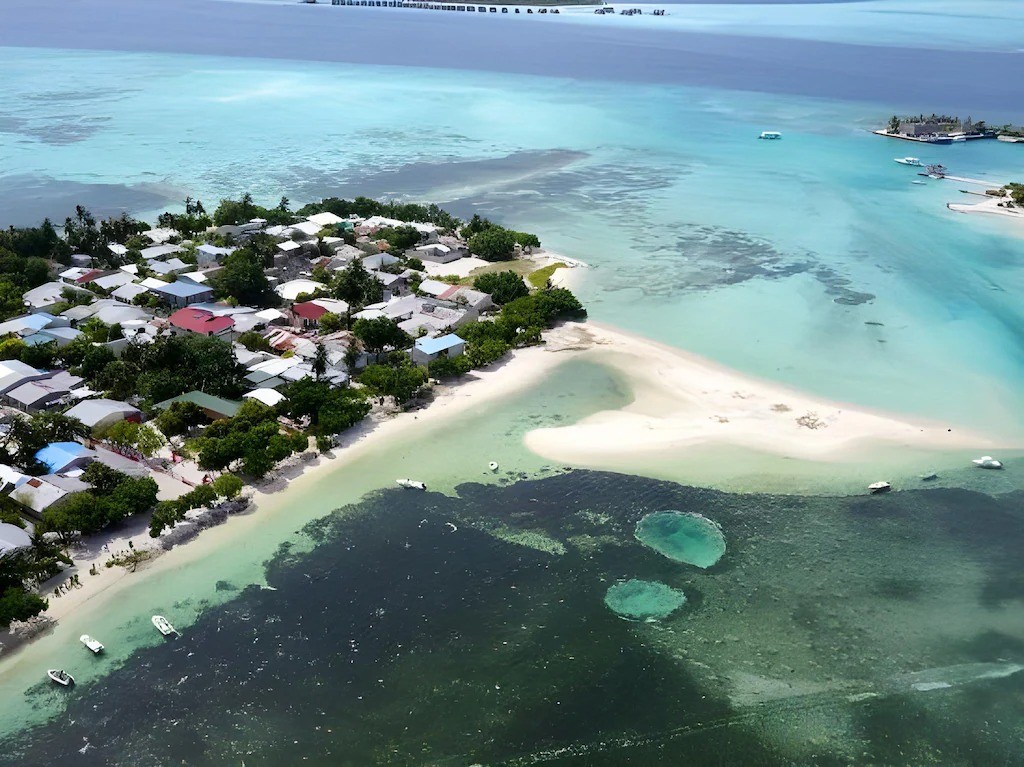 OCEAN RETREAT & SPA (GURAIDHOO ISLAND)