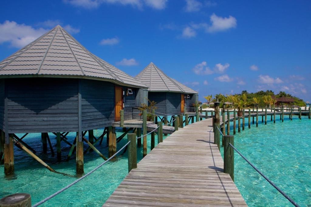 KOMANDOO MALDIVES ISLAND RESORT