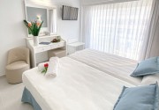 Reverence Life Hotel (Adults Only +14 Y.o)