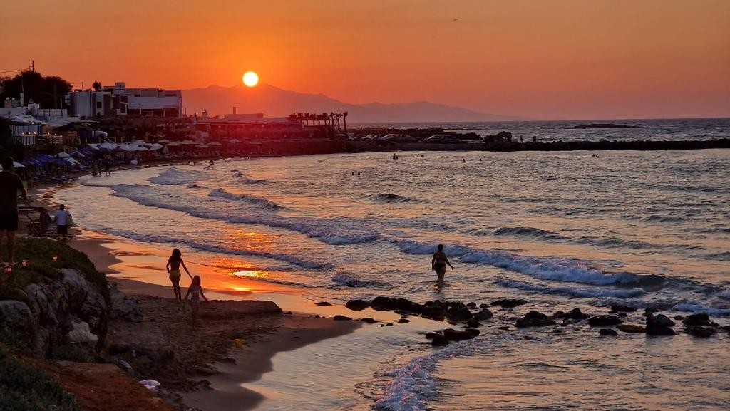 Sunset Beach Hotel