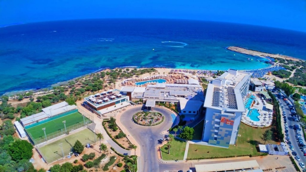 ASTERIAS BEACH HOTEL