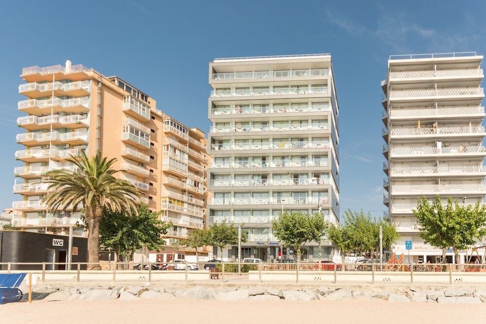 Pierre amp; Vacances Blanes Playa