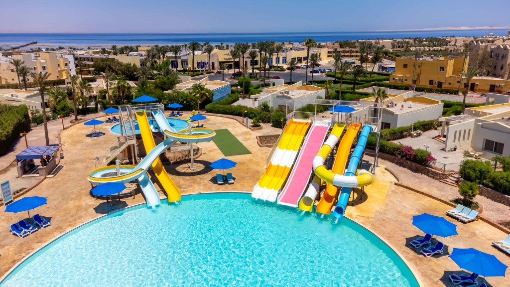 AMWAJ OYOUN HOTEL& RESORT