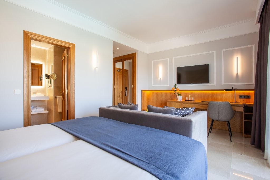 Grupotel Playa de Palma Suites amp; Spa