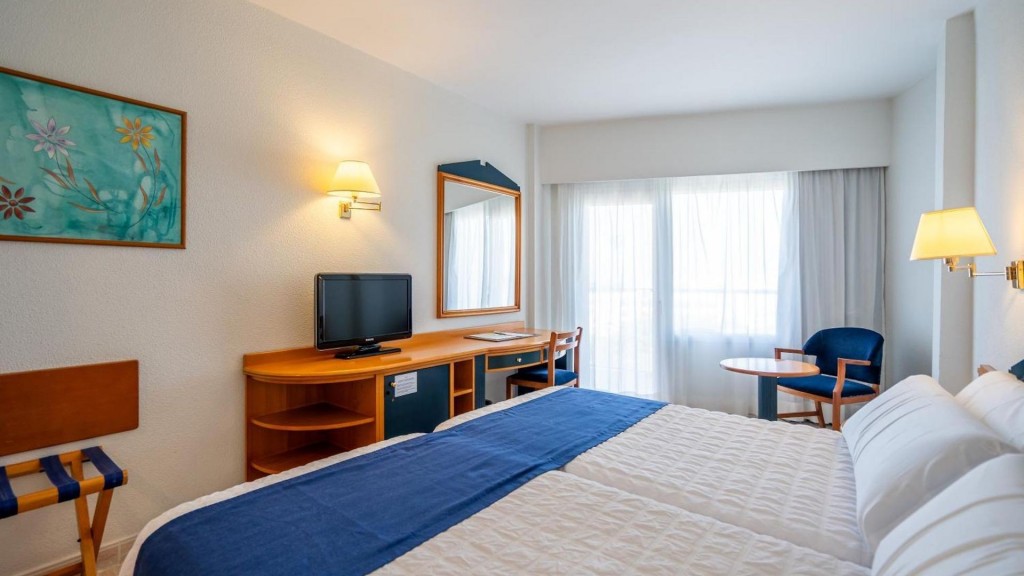 Hotel amp; Apartamentos Leman