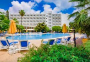 PAPOUIS PROTARAS HOTEL