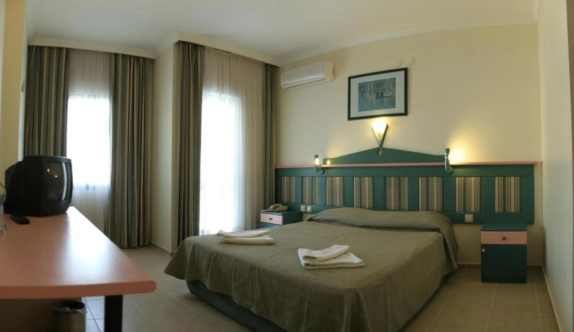 SERAY DELUXE HOTEL