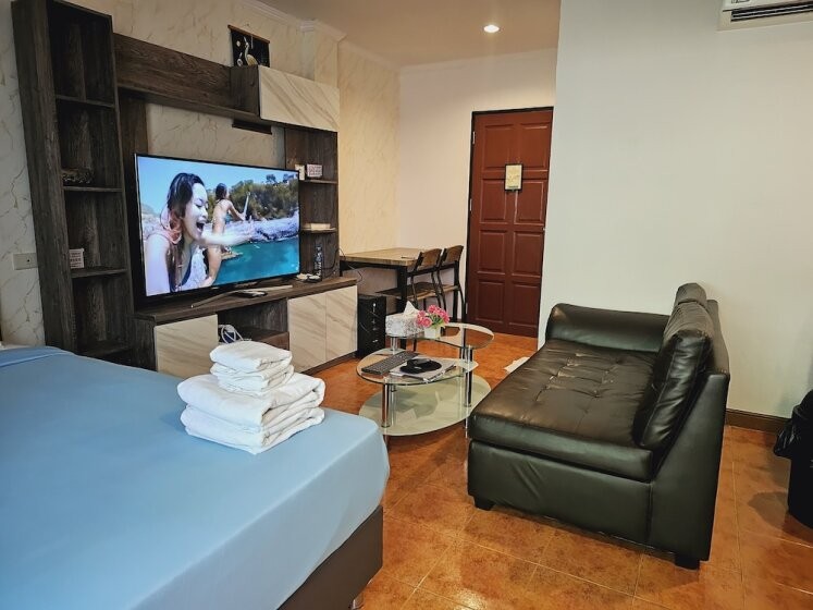 Patong Central Residence & Apartment