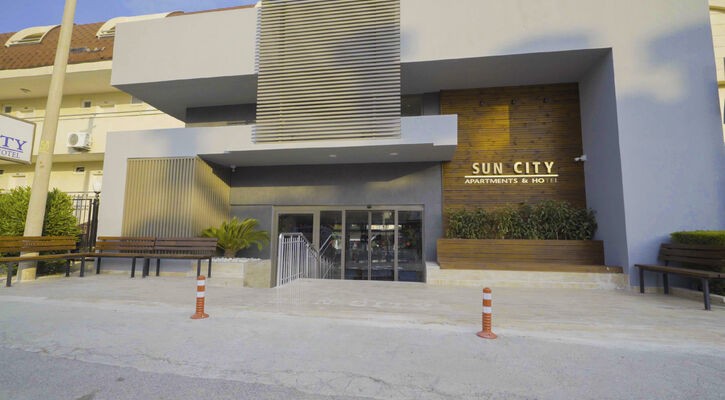 SUN CITY APART