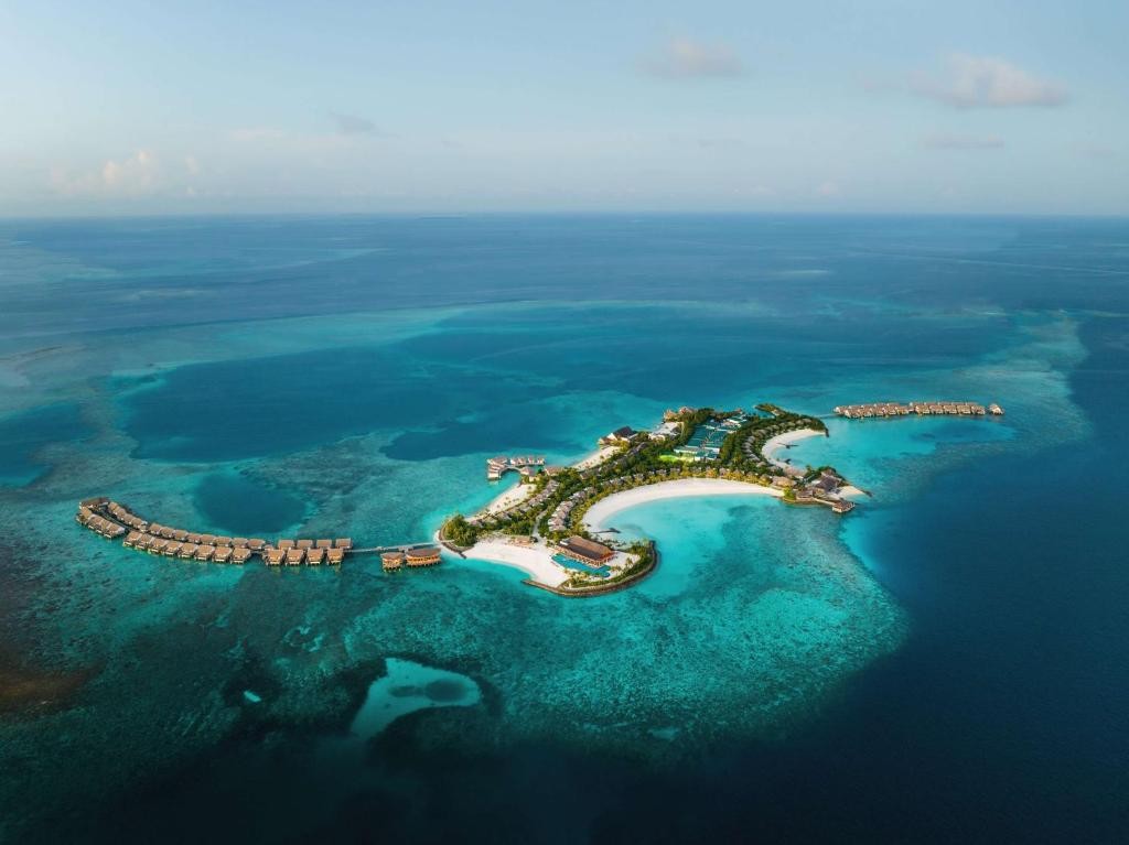 HILTON MALDIVES AMINGIRI RESORT & SPA