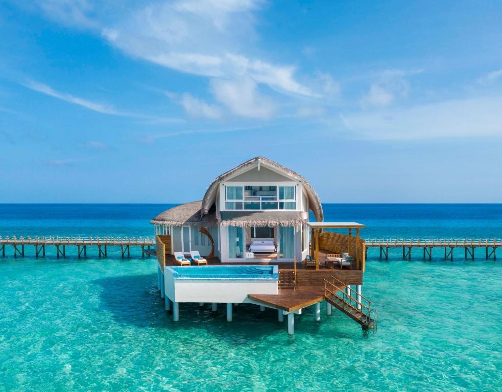 JW MARRIOTT MALDIVES RESORT & SPA