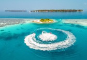 LILY BEACH RESORT & SPA AT HUVAHENDHOO