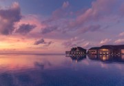 LILY BEACH RESORT & SPA AT HUVAHENDHOO