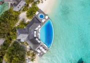 LILY BEACH RESORT & SPA AT HUVAHENDHOO