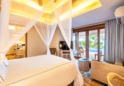 LILY BEACH RESORT & SPA AT HUVAHENDHOO