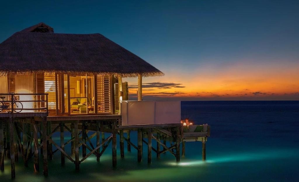 SIX SENSES LAAMU