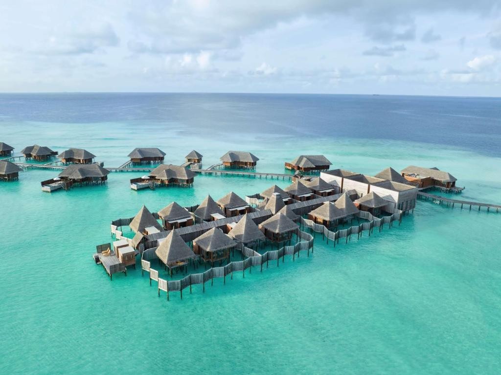 CONRAD MALDIVES RANGALI ISLAND