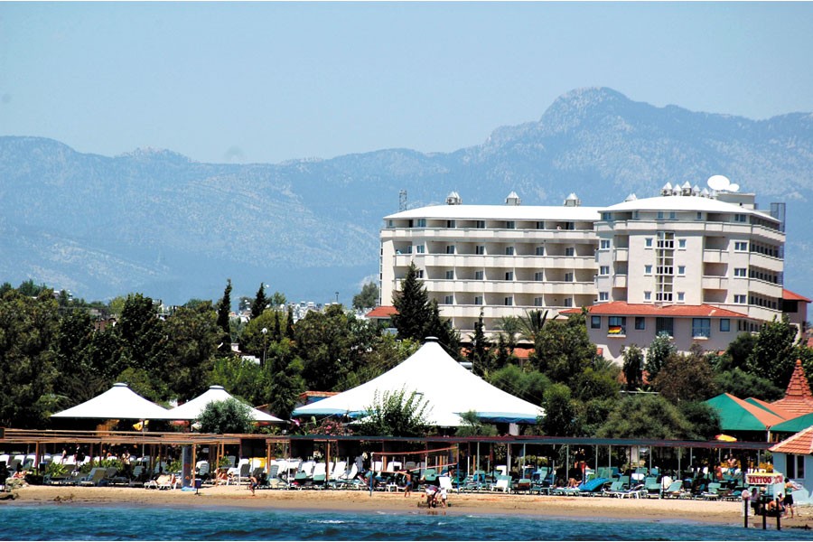 FEBEACH HOTEL SIDE